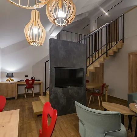 Park & 什恰夫尼察